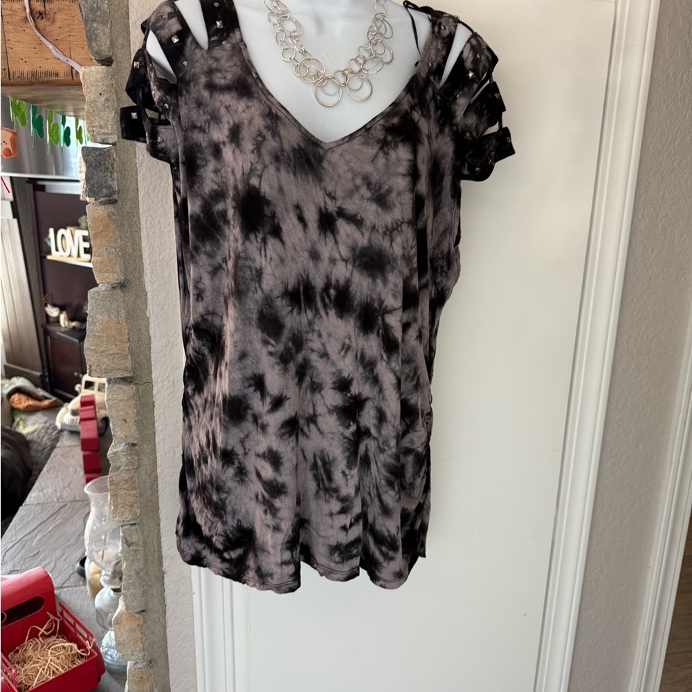 Rock & Republic Black Cut Out Blouse. #31